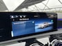 Mercedes-Benz A-klasse 180 Business Solution AMG | Night | Panoramaschuifdak | Achteruitrijcamera | Sfeerverlichting| MULTIBEAM LED | 19 inch AMG-velgen |