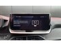 Peugeot 208 1.2 Hybrid 145 e-DCS6 GT | Navigatie | Carplay | Adaptieve Cruise | Camera | | Achteruitrijcamera | Apple Carplay/Android Auto|telefoonintegratie premium | Armsteun voor