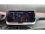 Peugeot 208 1.2 Hybrid 145 e-DCS6 GT | Navigatie | Carplay | Adaptieve Cruise | Camera | | Achteruitrijcamera | Apple Carplay/Android Auto|telefoonintegratie premium | Armsteun voor