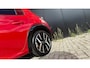 Peugeot 208 1.2 Hybrid 145 e-DCS6 GT | Navigatie | Carplay | Adaptieve Cruise | Camera | | Achteruitrijcamera | Apple Carplay/Android Auto|telefoonintegratie premium | Armsteun voor