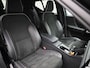 Volvo XC40 Recharge P8 AWD R-Design | Automaat | Apple Carplay / Android Auto | Virtual Cockpit | Stoel- Stuurverwarming | Elektrische Achterklep | Achteruitrijcamera | Navigatie | Climate Control | Cruise Control | Lichtmetalen Velgen |