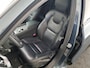 Volvo V60 2.0 B3 Essential | Trekhaak | Leder | Adaptive Cruise | Stoelverwarming V+A | Stuurverwarming | 18"velgen | Extra getint glas | Google infortainment |
