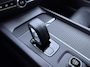 Volvo V60 2.0 B3 Essential | Trekhaak | Leder | Adaptive Cruise | Stoelverwarming V+A | Stuurverwarming | 18"velgen | Extra getint glas | Google infortainment |