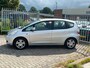 Honda Jazz 1.2 Trend 5 deurs hoge instap 90PK! NL AUTO NAP! Airco l Trekhaak l MTF-stuur l Elek pakket! TOPSTAAT!
