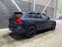 Volvo XC60 T6 Plus Black Edition | Harman/Kardon | Pilot Assist | Panoramadak | 360° Camera | Head-Up | Stoel+Stuurverwarming | 21 Inch