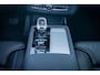 Volvo XC90 2.0 T8 Plug-in hybrid AWD Ultra Black Ed. Exec. | Geventileerd leder | Head-up Display | Schuif-/kanteldak | Bowers & Wilkins Premium Audio | Luchtvering | Gelaagd Glas | Adaptieve Cruise Control | Trekhaak