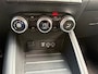Renault Captur 1.6 E-Tech Plug-in Hybrid 160 Serie Limitée E-TECH Two Tone / Airco / Navi / Stoelverw. / Cruise Control /