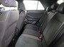 Volkswagen T-Roc 1.5 TSI R-Line 150 pk Automaat (DSG) | Verlengde garantie | Navigatie | Panoramadak | Trekhaak (afneembaar) | Parkeersensoren (Park assist) | Achteruitrijcamera | Black Style pakket | R-Line |