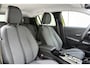 Peugeot 208 1.2 Hybrid e-DCS6 Allure | 110PK | AUTOMAAT | Parkeersensoren Achter | Draadloze Apple Carplay & Android Auto | Cruise Control | DAB+ | Privacy Glas achter | LED |