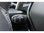 Peugeot 208 1.2 Hybrid e-DCS6 Allure | 110PK | AUTOMAAT | Parkeersensoren Achter | Draadloze Apple Carplay & Android Auto | Cruise Control | DAB+ | Privacy Glas achter | LED |