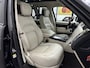 Land Rover Range Rover P400 404pk Hybrid Autobiography | Rijklaarprijs! Dealer Onderhouden | Nieuw Accu-Pakket | Panorama | ACC | 360 Camera | 33300,= ex btw | Massage | Stoelventilatie V+A | ISO-Glas | Meridian-Sound | Memory Achter | Alcantara Hemelbekleding | Elektrische Achter-Stoelen | Stoelverwarming V+A | 4-Zone Clima | Keyless-Entry | Luchtvering |