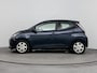 Toyota Aygo 1.0 VVT-i x-play Automaat | Parkeercamera | Metallic Lak | Airco | Mistlampen | Onderweg-naar-dealer