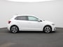 Volkswagen Polo 1.0 TSI Life Business 95 PK| Origineel Nederlands | Dealeronderhouden | Navigatie | Digitale Cockpit Pro | Stoelverwarming | Climatronic | Parkeersensoren | 16 Inch Velgen | Privacy Glass