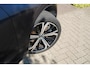 Volvo XC60 T6 Plug-in hybrid AWD Plus Dark Long Range | Harman Kardon | Dealer onderhouden | 21 inch | Schuif/kanteldak | Adaptieve cruise control | Trekhaak | Stoelverwarming |