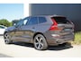 Volvo XC60 T6 Plug-in hybrid AWD Plus Dark Long Range | Harman Kardon | Dealer onderhouden | 21 inch | Schuif/kanteldak | Adaptieve cruise control | Trekhaak | Stoelverwarming |