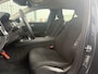 Volvo V60 2.0 B3 Momentum Advantage | Trekhaak | Cruise Control | Parkeersensoren V+A | Parkeercamera | Apple Carplay/Android Auto | 17"LM Velgen | Volvo on Call |