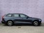 Volvo V60 2.0 B3 Momentum Advantage | Trekhaak | Cruise Control | Parkeersensoren V+A | Parkeercamera | Apple Carplay/Android Auto | 17"LM Velgen | Volvo on Call |
