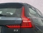 Volvo V60 2.0 B3 Momentum Advantage | Trekhaak | Cruise Control | Parkeersensoren V+A | Parkeercamera | Apple Carplay/Android Auto | 17"LM Velgen | Volvo on Call |