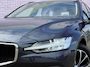 Volvo V60 2.0 B3 Momentum Advantage | Trekhaak | Cruise Control | Parkeersensoren V+A | Parkeercamera | Apple Carplay/Android Auto | 17"LM Velgen | Volvo on Call |