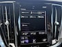 Volvo V60 2.0 B3 Momentum Advantage | Trekhaak | Cruise Control | Parkeersensoren V+A | Parkeercamera | Apple Carplay/Android Auto | 17"LM Velgen | Volvo on Call |