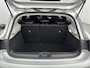 Renault Clio 1.0 TCe 90Pk Evolution | Navigatie | Apple Carplay/Android Auto | Parkeersensoren Voor & Achter | Achteruitrijcamera | Lichtmetalen Velgen | Elektrisch Inklapbare Spiegels | Airconditioning | Privacy Glass |