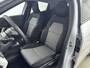 Renault Clio 1.0 TCe 90Pk Evolution | Navigatie | Apple Carplay/Android Auto | Parkeersensoren Voor & Achter | Achteruitrijcamera | Lichtmetalen Velgen | Elektrisch Inklapbare Spiegels | Airconditioning | Privacy Glass |
