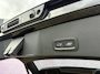Volvo XC40 2.0 B4 Plus Dark | Trekhaak | 2.000KG Trekgewicht | Winterwielenset €995 | Harman Kardon Audio | Achteruitrijcamera | Parkeersensoren | Keyless Entry | Elektrische Achterklep | Elektrisch Verstelbare Voorstoelen | Stoelverwarming | Google Navigatie | Apple Carplay | Android Auto | Lichtmetalen Velgen 18 inch