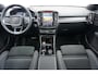 Volvo XC40 2.0 B4 Plus Black Edition | Adaptieve Cruise Control | Harman Kardon Audio | Trekhaak | Verwarmbare Vooruit | Getint Glas | Elektr. Stoelen | Stoel + Stuurverwarming | Parkeercamera |