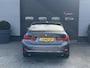 BMW 3-Serie 320i xDrive High Executive Edition | Navigatie | Head-Up Display | DAB | Privacy Glass | Lederen Bekleding |