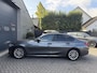 BMW 3-Serie 320i xDrive High Executive Edition | Navigatie | Head-Up Display | DAB | Privacy Glass | Lederen Bekleding |