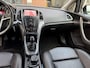 Opel Astra 1.4 Turbo Design Edition / bj.2014 / sedan/ leder/navigatie/trekhaak/ cruise / 6 bak / NAP met 139808 km./ APK 08/2027.