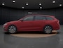 Skoda Octavia Combi 1.4 TSI iV PHEV Ambition | Pano dak | Stoelverwarming v+a | Camera | LED | 18" |