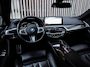 BMW 5-Serie Touring 530e High-Exe. M-Sport |Panorama|HUD|ACC|NappaLeder|DEALER ONDH.|360-cam|Trekhaak|Standkachel|LED|NIEUWSTAAT|
