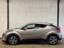 Toyota C-HR / C-HR+ 1.8 Hybrid Navi|Camera|Cruise|Trekhaak|Dealer Onderhouden !!