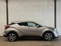 Toyota C-HR / C-HR+ 1.8 Hybrid Navi|Camera|Cruise|Trekhaak|Dealer Onderhouden !!