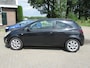 Opel Corsa 1.4-16V Color Edition + Parkeersensoren
