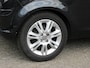 Opel Corsa 1.4-16V Color Edition + Parkeersensoren