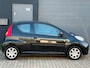 Peugeot 107 1.0-12V Black & Silver AIRCO APK TOERENTELLER