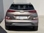 Hyundai Kona Electric EV Fashion 39 kWh / SOH 100% / Fabrieksgarantie accu tot 20-05-2030 / Stuur-/Stoelverwarming / Navigatie / Apple Carplay/Android Auto / Achteruitrijcamera / 3-fase / Bluelink /