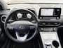 Hyundai Kona Electric EV Fashion 39 kWh / SOH 100% / Fabrieksgarantie accu tot 20-05-2030 / Stuur-/Stoelverwarming / Navigatie / Apple Carplay/Android Auto / Achteruitrijcamera / 3-fase / Bluelink /