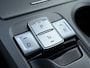 Hyundai Kona Electric EV Fashion 39 kWh / SOH 100% / Fabrieksgarantie accu tot 20-05-2030 / Stuur-/Stoelverwarming / Navigatie / Apple Carplay/Android Auto / Achteruitrijcamera / 3-fase / Bluelink /