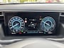 Hyundai Tucson 1.6 T-GDI HEV Comfort Smart | Stoel en stuurverwarming | Trekhaak | Adaptieve cruise control | Elektrische achterklep | Achteruitrij camera | Parkeersensoren voor en achter |