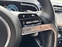 Hyundai Tucson 1.6 T-GDI HEV Comfort Smart | Stoel en stuurverwarming | Trekhaak | Adaptieve cruise control | Elektrische achterklep | Achteruitrij camera | Parkeersensoren voor en achter |