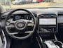 Hyundai Tucson 1.6 T-GDI HEV Comfort Smart | Stoel en stuurverwarming | Trekhaak | Adaptieve cruise control | Elektrische achterklep | Achteruitrij camera | Parkeersensoren voor en achter |