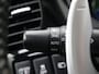 Mitsubishi Outlander 2.4 PHEV Pure / Stoelverwarming / Navigatie via Android Auto/Apple Carplay / Cruise Control / Achteruit Rij Camera / Trekhaak / 1500 kg Trekgewicht / Dealeronderhouden /