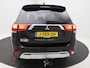 Mitsubishi Outlander 2.4 PHEV Pure / Stoelverwarming / Navigatie via Android Auto/Apple Carplay / Cruise Control / Achteruit Rij Camera / Trekhaak / 1500 kg Trekgewicht / Dealeronderhouden /