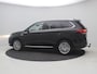 Mitsubishi Outlander 2.4 PHEV Pure / Stoelverwarming / Navigatie via Android Auto/Apple Carplay / Cruise Control / Achteruit Rij Camera / Trekhaak / 1500 kg Trekgewicht / Dealeronderhouden /