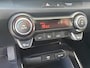 Kia Stonic 1.0 T-GDi MHEV DynamicLine | Navigatie | Camera | Climate control | Cruise control | Apple Carplay / Android Auto | Parkeersensoren achter |