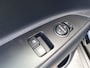 Kia Stonic 1.0 T-GDi MHEV DynamicLine | Navigatie | Camera | Climate control | Cruise control | Apple Carplay / Android Auto | Parkeersensoren achter |