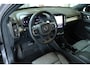 Volvo XC40 B4 Plus Dark | Trekhaak Semi-elektrisch | Adaptieve Cruise Control | Pilot Assist | Google Infotainment | Verwarmbare voorstoelen | Verwarmbaar stuurwiel | Blind Spot Information System | Verwarmbare voorruit | Parkeercamera | Parkeersensoren voor + achter |